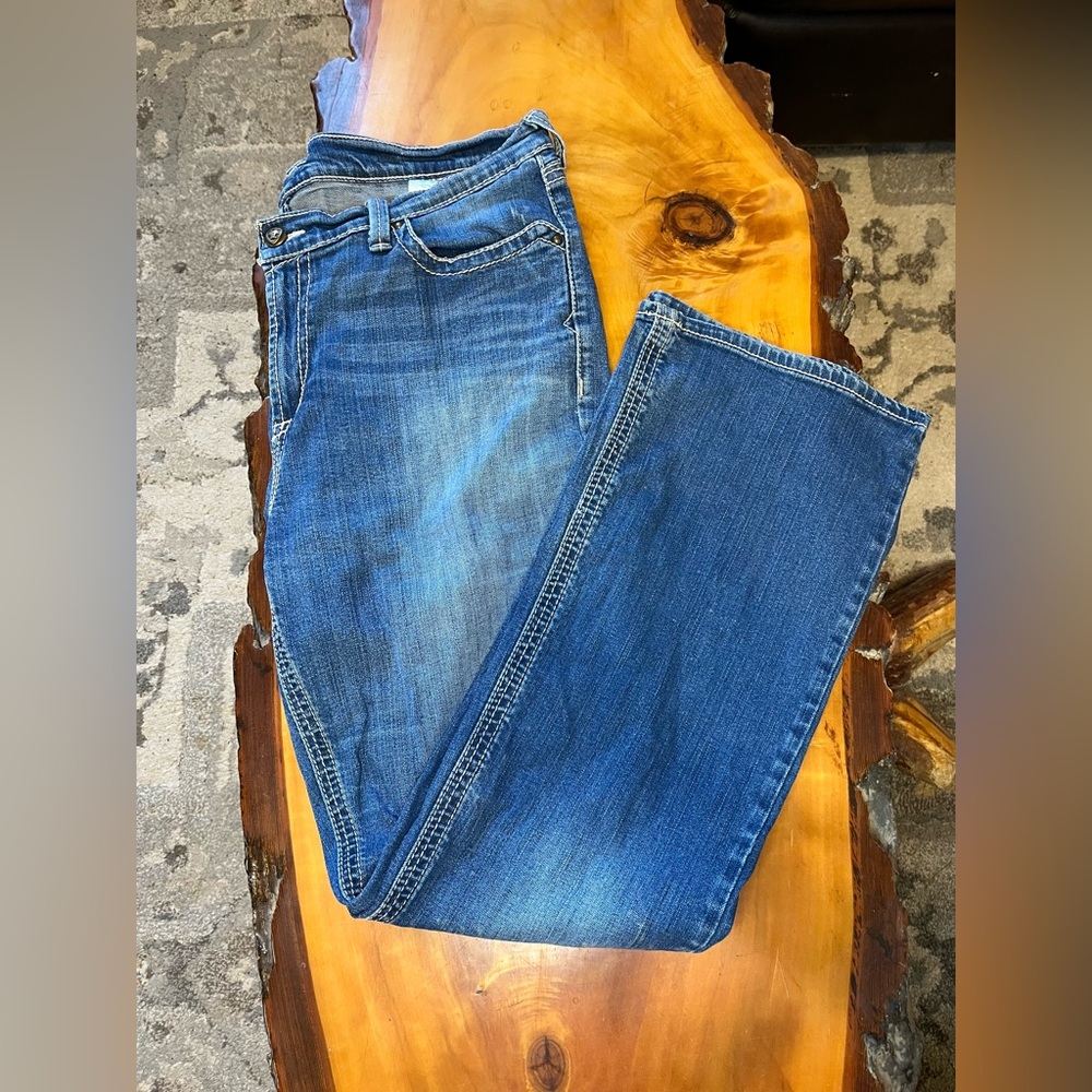 Women Ariat jeans